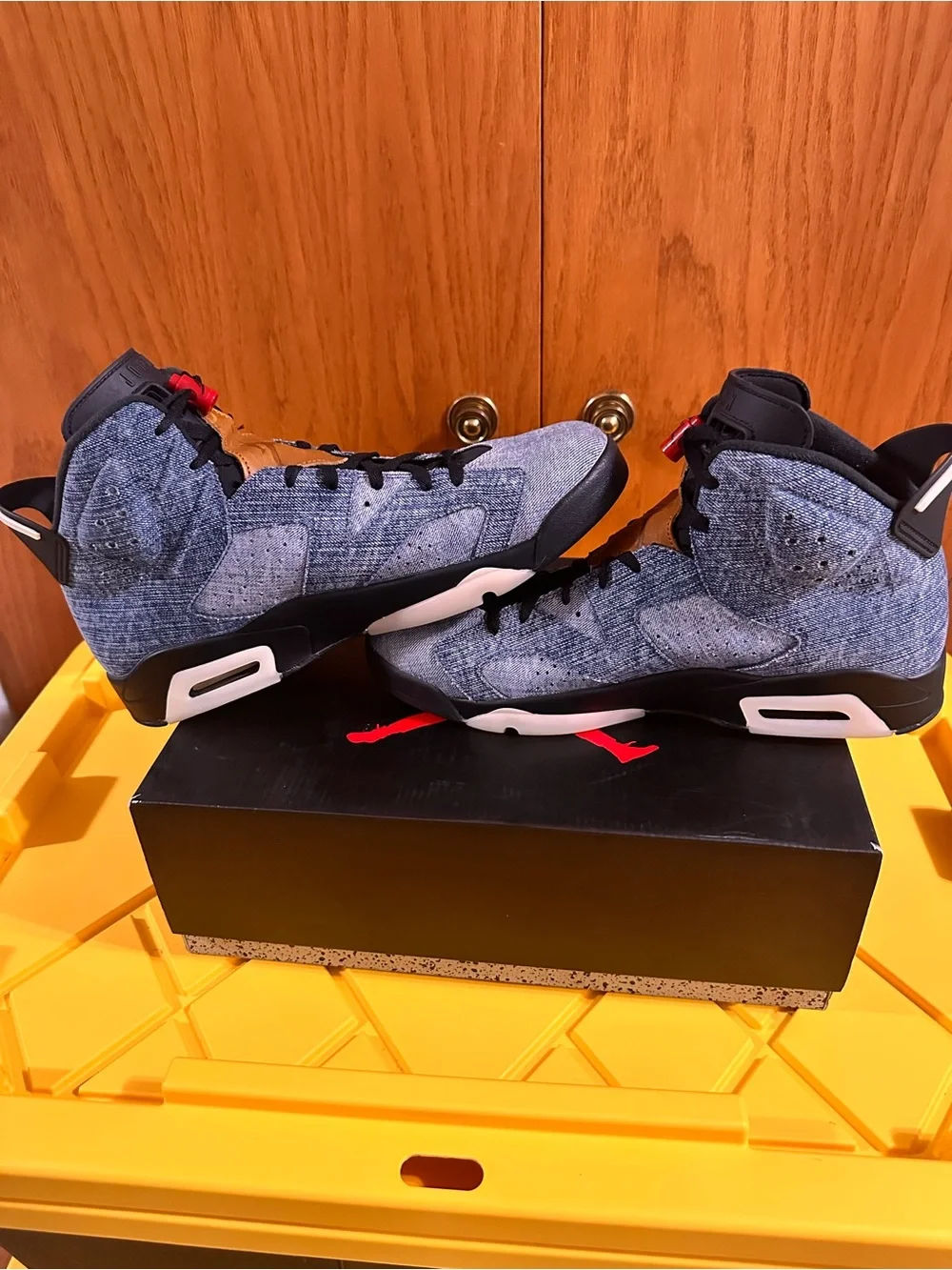 Nike Air Jordan 6 VI Retro